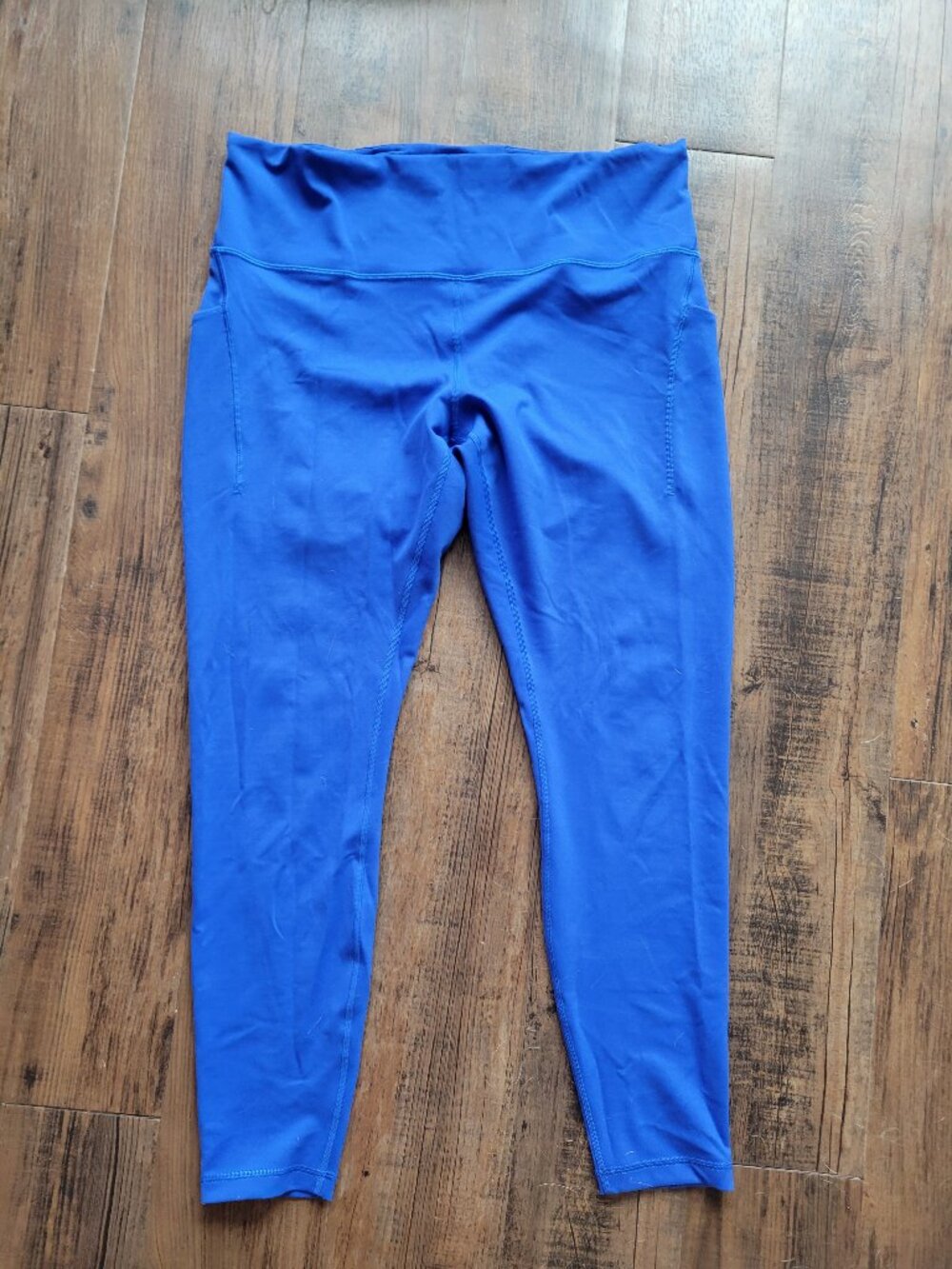 Lululemon align royal blue 28" leggings with pockets!